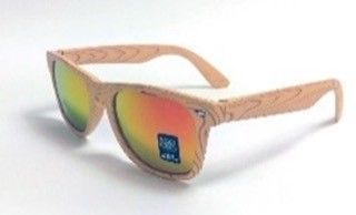 Pugs Retro Wood